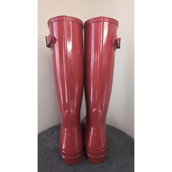 Red classic traditional tall gloss Hunter outdoor rain weather boots - Picture 3 of 10